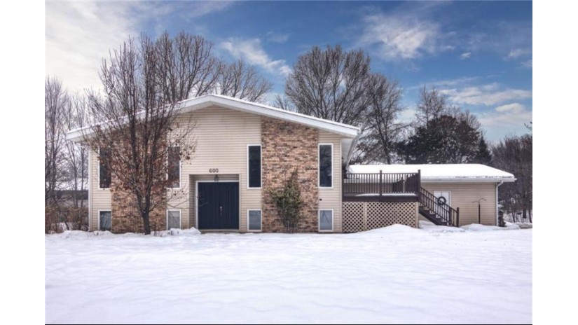 600 Rassbach Street Eau Claire, WI 54701 by Donnellan Real Estate $289,900