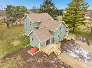 N7164 State Road 76, Maple Creek, WI 54961