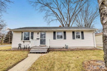 862 Suburban Drive, DePere, WI 54115-1027