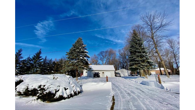 W6304 Midway Road Ellington, WI 54944 by Realty One Group Haven - OFF-D: 920-470-7605 $339,900