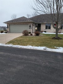 1113 Princess Dove Circle, Ashwaubenon, WI 54115