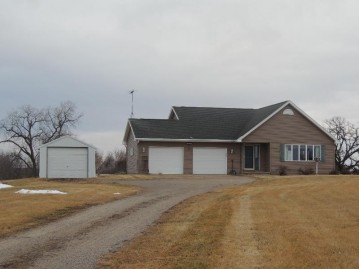 8402 Sauby Road, Winchester, WI 54947