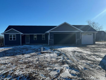 4348 Lakeland Drive, Omro, WI 54904