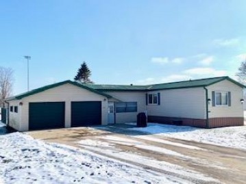 105 Rosemary St, Wauzeka, WI 53826