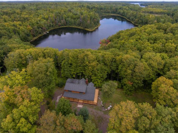 8804n Pardee Lake Rd, Oma, WI 54557