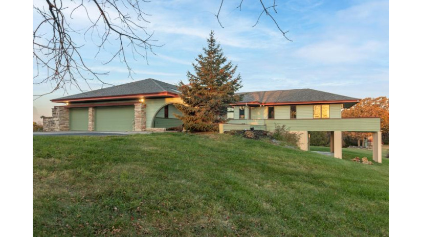 W5114 Knobloch Rd Shelby, WI 54601 by Coldwell Banker River Valley, REALTORS $1,225,000