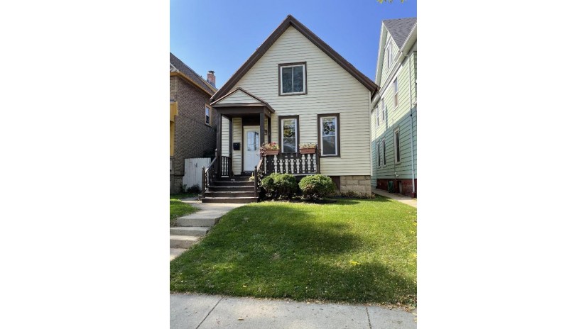 2817 N Booth St Milwaukee, WI 53212 by Realty Executives Integrity~Brookfield $180,000
