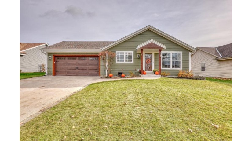 1660 Falcon Dr Hartford, WI 53027 by EXIT Realty Horizons-Gmtwn $364,900