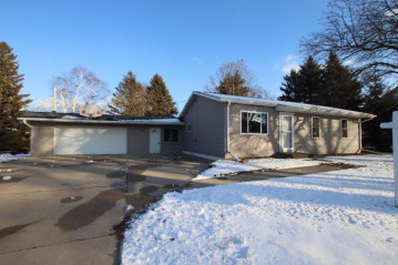 135 N First St, Oakfield, WI 53065