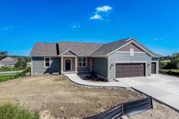 N174W20578 Laurel Springs Cir, Jackson, WI 53037