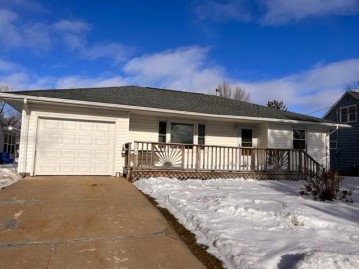 719 Washington St E, Caledonia, MN 55921