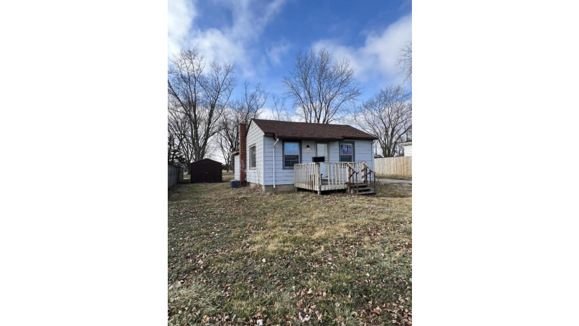 532 S Lincoln St Elkhorn, WI 53121 by Cove Realty, LLC $135,000