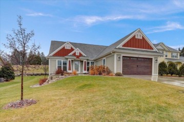 3055 Nostalgic Ct, Richfield, WI 53033-9583