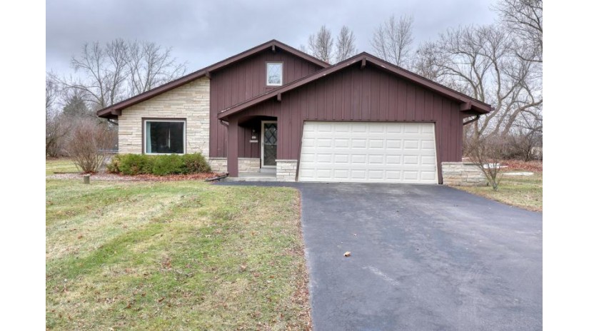 N68W25989 Brighton Dr Lisbon, WI 53089 by Exit Realty Results $399,900