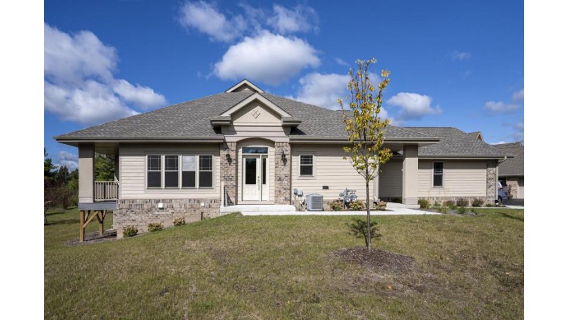 8457 S Deerwood Ln Franklin, WI 53132 by First Weber Inc - Brookfield $499,995