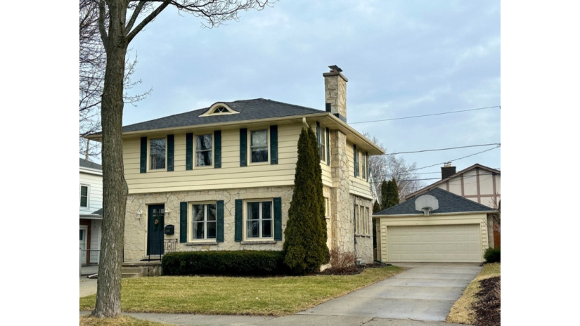 5030 N Larkin St Whitefish Bay, WI 53217 by Shorewest Realtors $759,000