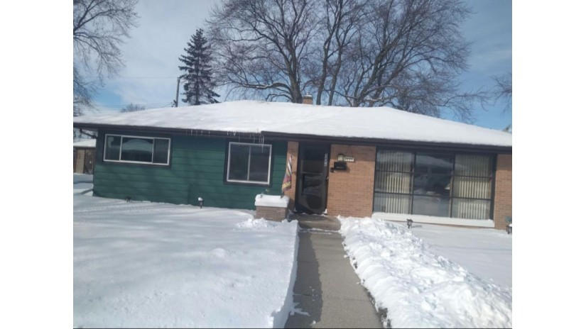 3444 Erie St Racine, WI 53402 by Shorewest Realtors $210,000