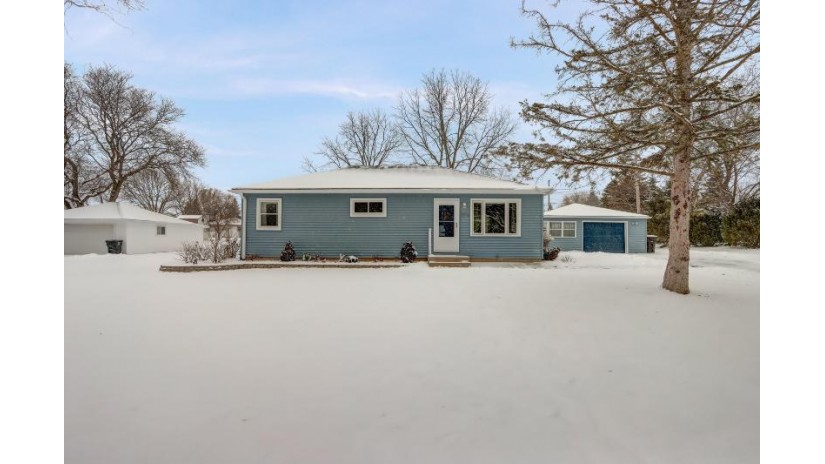 7016 W Holmes Ave Greenfield, WI 53220 by Keller Williams Realty-Milwaukee North Shore $319,900