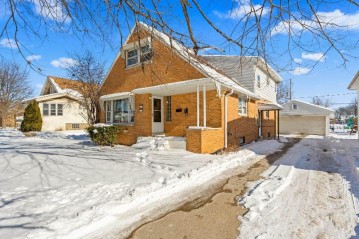 2410 S 68th St, West Allis, WI 53219-1904