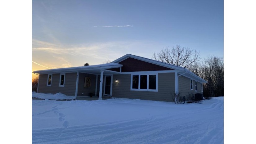 921 Lochtyn Rdg Wales, WI 53183 by Gapson Company, LLC $599,900