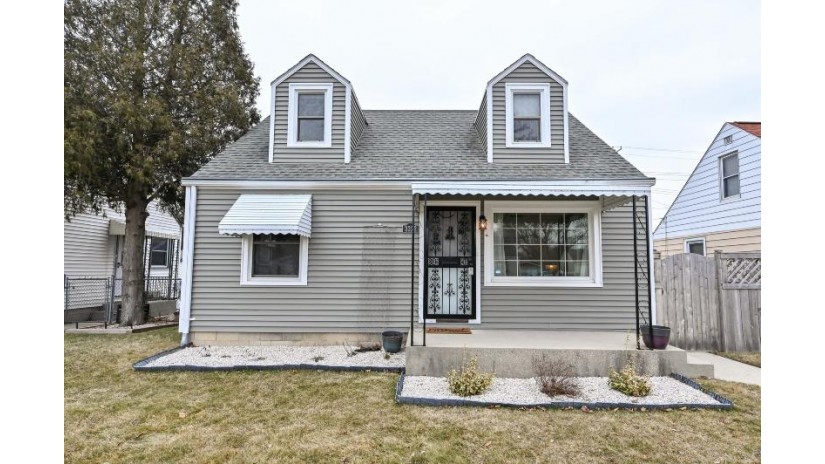 3322 N 77th St Milwaukee, WI 53222 by Firefly Real Estate, LLC $189,900