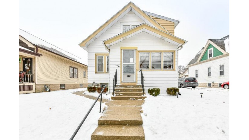 2961 S California St Milwaukee, WI 53207 by EXP Realty, LLC~MKE $309,900