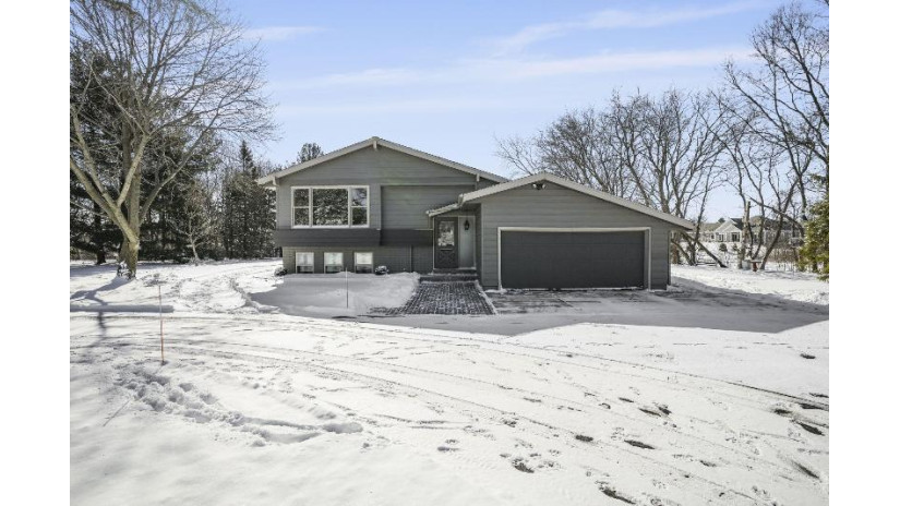 S73W22245 John Dr Vernon, WI 53150 by Legacy Realty Group LLC $379,900