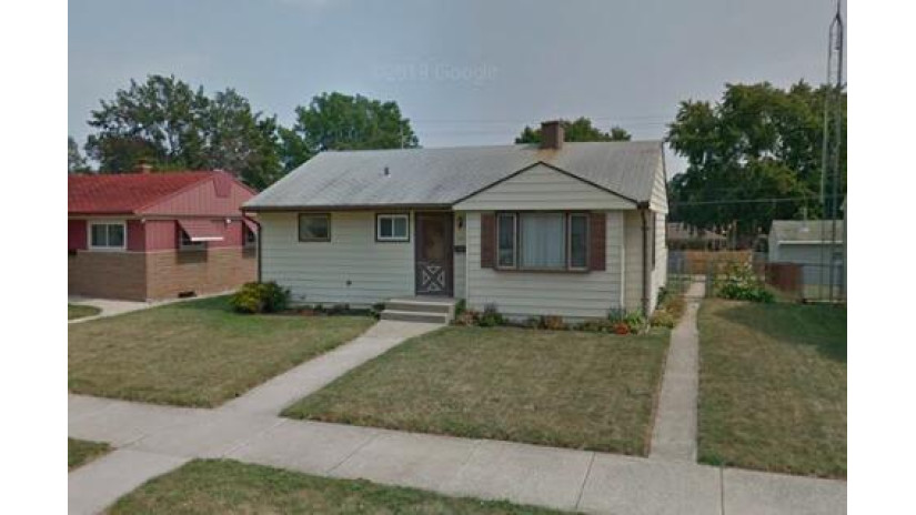 1710 Summit Ave Racine, WI 53404 by Berkshire Hathaway HomeServices Metro Realty-Racin $109,900