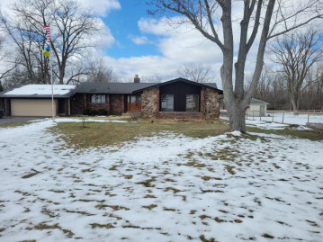 6506 E River Rd, Caledonia, WI 53402-9601