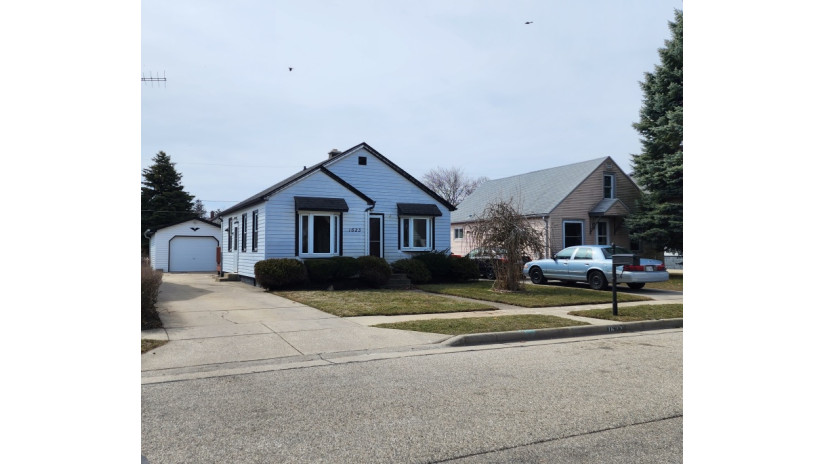 1623 Richard Ave Mount Pleasant, WI 53403 by Shorewest Realtors $70,000