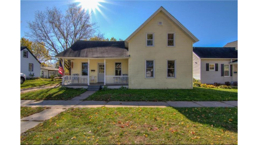 1015 Water Street Chippewa Falls, WI 54729 by Woods & Water Realty Inc/Regional Office $172,900