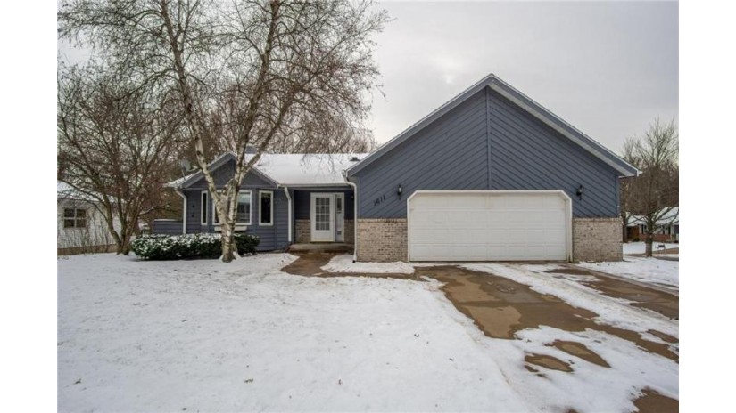 1611 Edgewood Drive Altoona, WI 54720 by C21 Affiliated/Menomonie $334,900