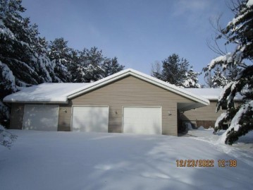 1018 Labarge Road, Hudson, WI 54016