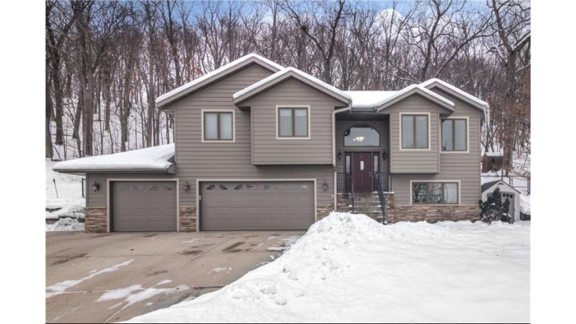 2813 Northstar Court Eau Claire, WI 54703 by Riverbend Realty Group, Llc $368,500