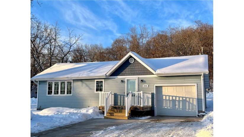 206 Lincoln Street Elk Mound, WI 54739 by Cb Brenizer/Eau Claire $239,900