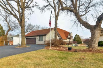 1206 Candlewick Drive, Poplar Grove, IL 61065