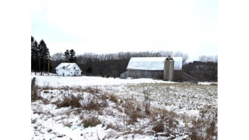 N4148 County Road C West Kewaunee, WI 54216 by Shorewest Realtors $186,900