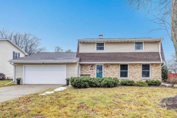 515 Sunrise Lane, Allouez, WI 54301-1132