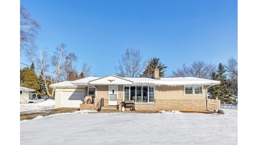 356 E Main Street Coleman, WI 54112 by Todd Wiese Homeselling System, Inc. $144,900