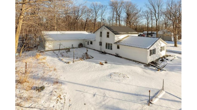 10633 County Road A Meeme, WI 53042 by Coldwell Banker Real Estate Group $249,900