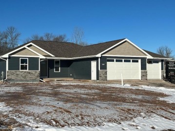 4365 Lakeland Drive, Omro, WI 54904