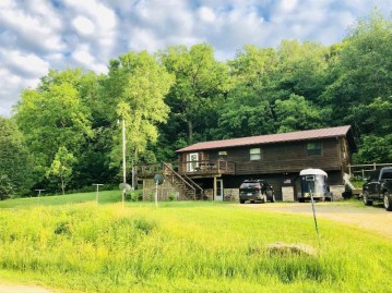 30775 Nebraska Hollow Rd, Ithaca, WI 53581