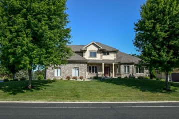 5708 Tuscany Ln, Westport, WI 53597