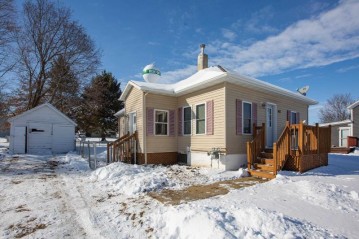 343 Jenkynsville Rd, Benton, WI 53803