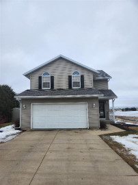 1429 Bea Ann Dr, Dodgeville, WI 53533