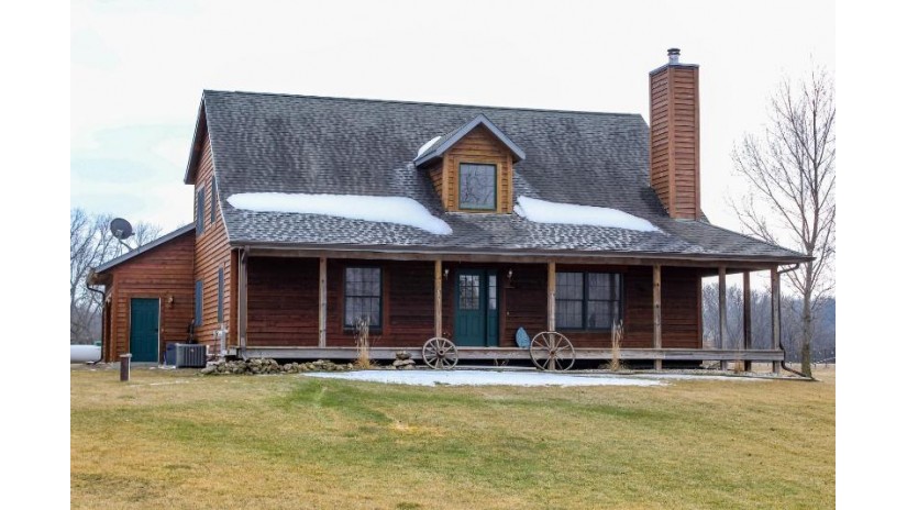 W1551 Lowland Dr Palmyra, WI 53156 by First Weber Inc - HomeInfo@firstweber.com $415,000