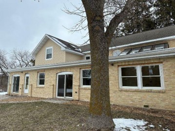 6001 W County Road M, Fulton, WI 53534