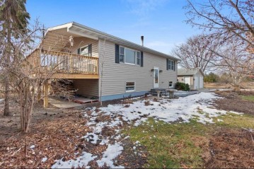 8847 Pine Ln, Brussels, WI 54204