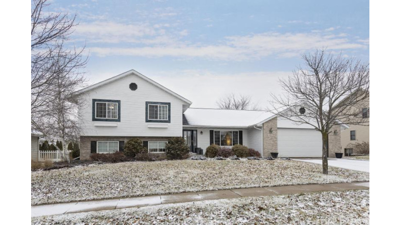 1411 Stacy Ln Fort Atkinson, WI 53538 by RE/MAX Community Realty $369,000