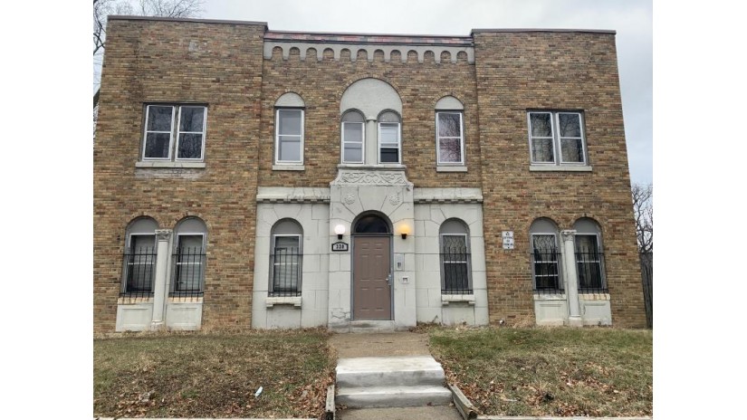 330 W Keefe Ave Milwaukee, WI 53212 by BEX Realty, LLC $459,900